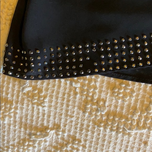 ♠️Beautiful Cowl Neck Sleeveless Top♠️ - Picture 11 of 12